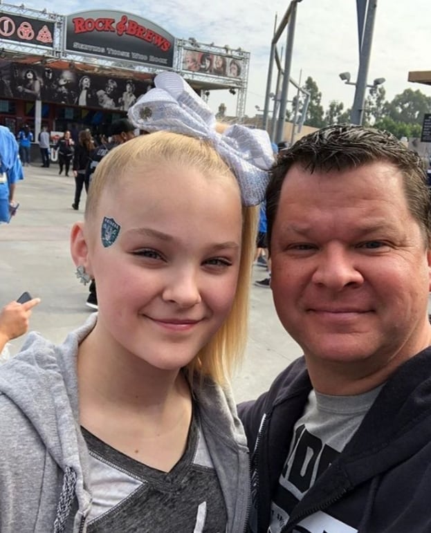 jojo siwa father