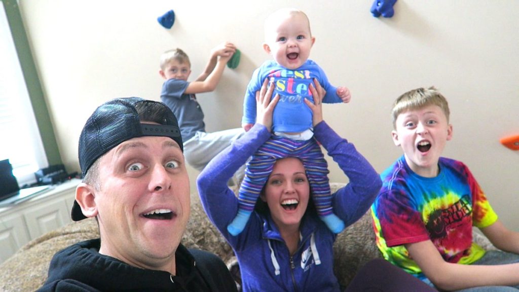 Roman Atwood bio family