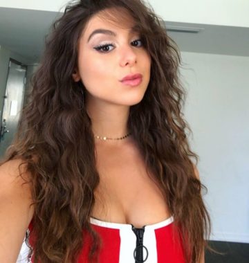 Kira Kosarin biography