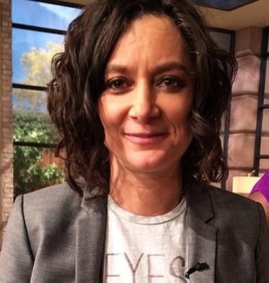 Sara Gilbert biography