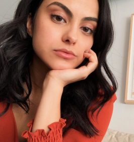 Camila Mendes