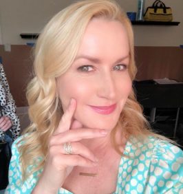 Angela Kinsey