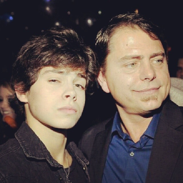 Jake T. Austin father