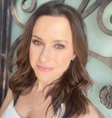 Lacey Chabert biography